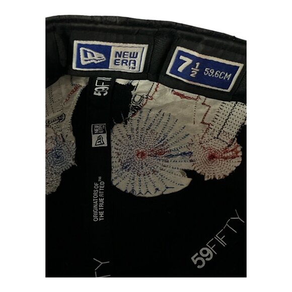 New Era 59FIFTY New York Yankees Wool Fitted Hat 7 1/2 Fireworks NYC Skyline Emb - Picture 7 of 8